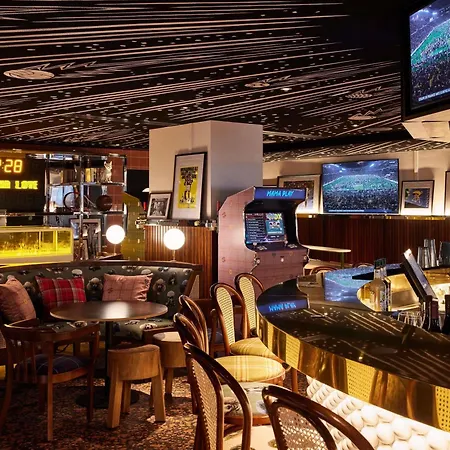 Mama Shelter Paris La Défense 3* Puteaux