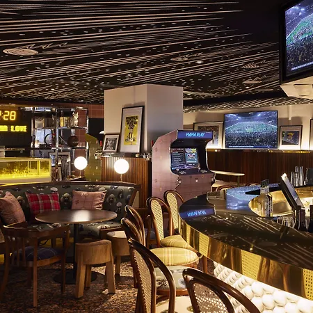 Mama Shelter Paris La Défense 3* Puteaux