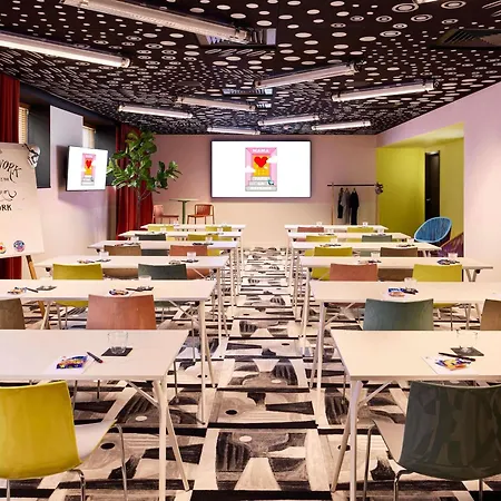 Mama Shelter Paris La Defense Ξενοδοχείο