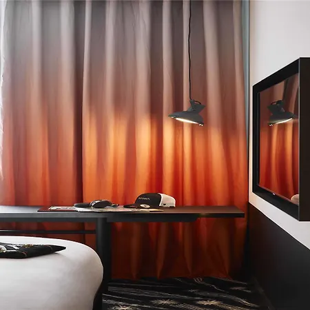 Hotel Mama Shelter Paris La Défense Puteaux