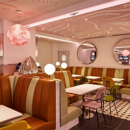 Hotel Mama Shelter Paris La Défense Puteaux