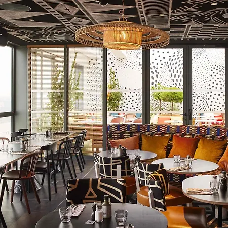 Hotel Mama Shelter Paris La Defense 3*