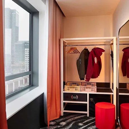 Mama Shelter Paris La Defense 3*