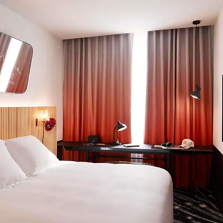 Mama Shelter Paris La Defense Otel
