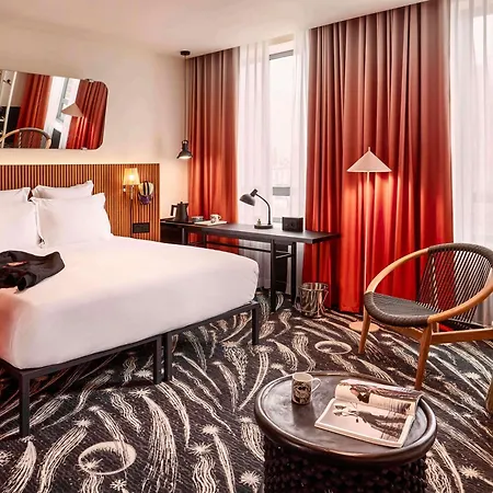 Mama Shelter Paris La Defense Otel