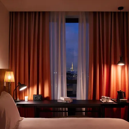 Otel Mama Shelter Paris La Defense 3*