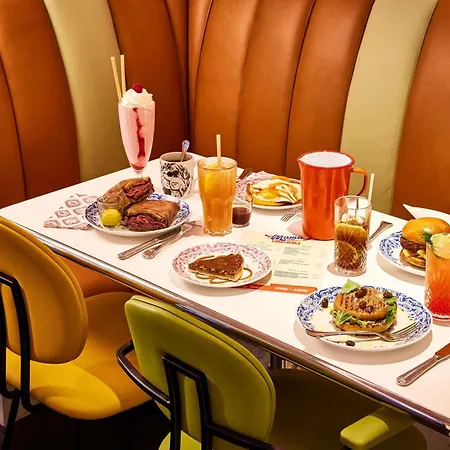 Otel Mama Shelter Paris La Defense