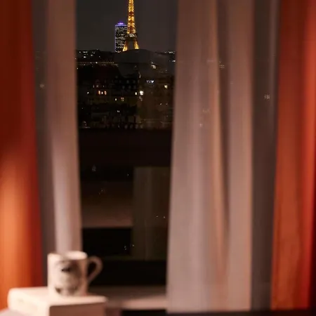 Mama Shelter Paris La Defense Hotel 3*