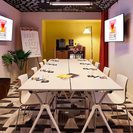 Mama Shelter Paris La Defense 호텔 3*