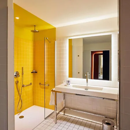 Mama Shelter Paris La Defense מלון 4*