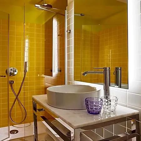 Mama Shelter Paris La Defense 4*