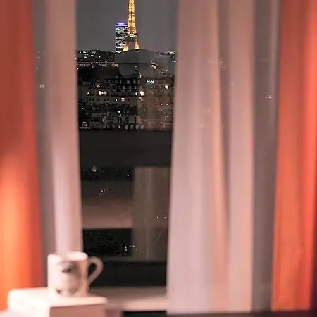 Mama Shelter Paris La Defense 4*