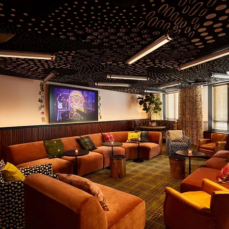 Mama Shelter Paris La Defense Hotel 4*