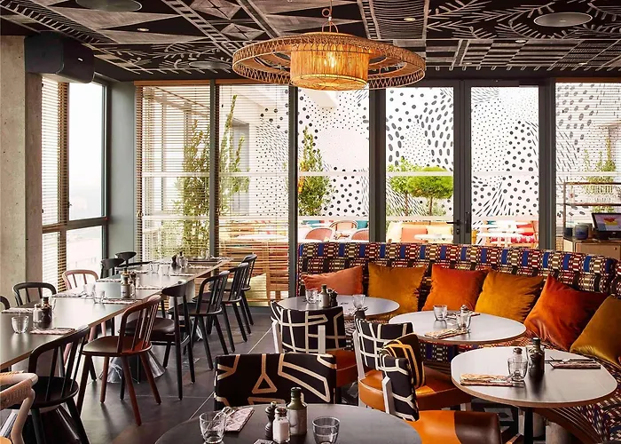 Mama Shelter Paris La Defense 3*